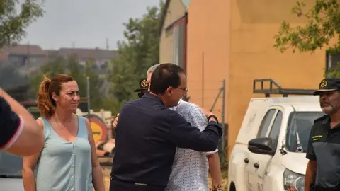 El ministro del interior, Fernando Grande-Marlaska, visita el fuego en Losacio_18