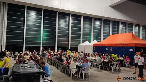 Imagen de archivo de evacuados en Ifeza