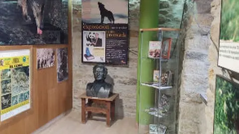 Exposición Amigo Lobo en Villardeciervos