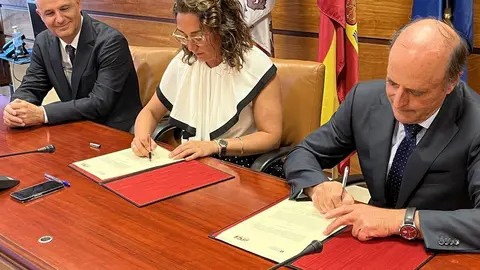 Firma convenio SCAYLE-ITCL