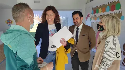 delegada territorial  junto al gerente del ECyL