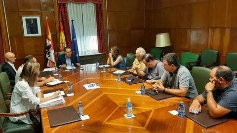Reunión del subdelegado del Gobierno con alcaldes