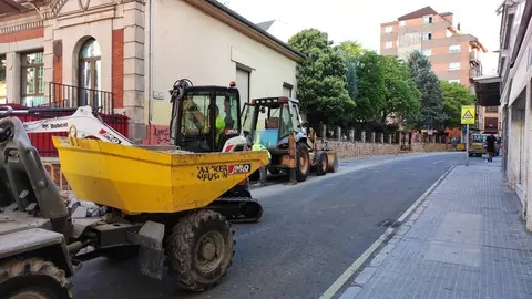 Obras en el entorno del colegio Arias Gonzalo