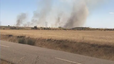 Incendio en Muelas del Pan. Fotografía: INFOCYL