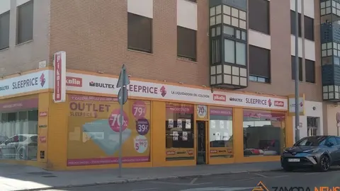 Escaparate de una tienda en el barrio de Pinilla