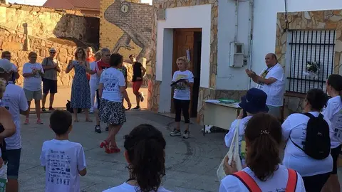 Un momento del homenaje en Burganes de Valverde