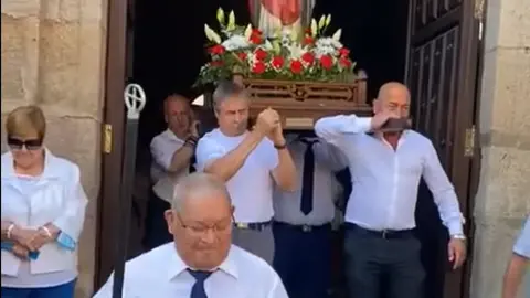 Salida de la imagen de San Agustín de Fermoselle. Fotografía AMV