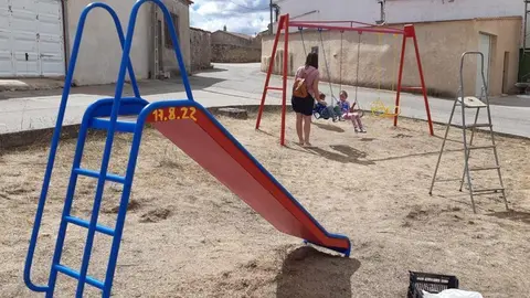 Parque infantil, imagen cedida por la Asociación Fresno de Sayago