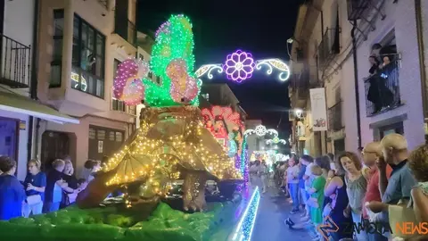 Desfile de carrozas en Toro (1)