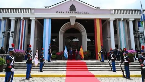 Recibimiento a Pedro sánchez en Honduras