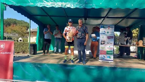Alex Rodríguez, podio en la montaña en Landes