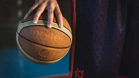 pelota de baloncesto