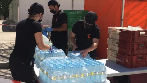 Comida solidaria (22)