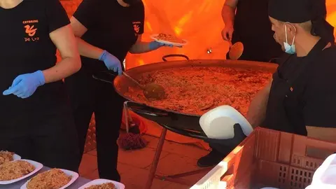 Comida solidaria (25)