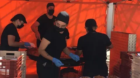 Comida solidaria (27)