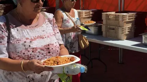 Comida solidaria (29)