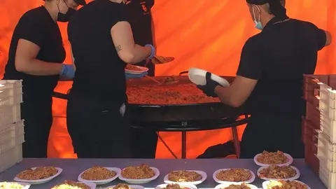 Comida solidaria (32)