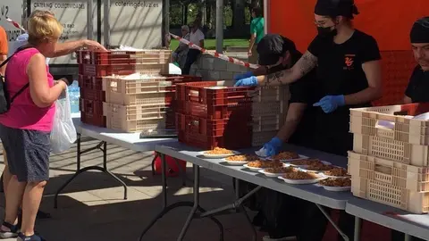 Comida solidaria (33)