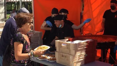 Comida solidaria (34)