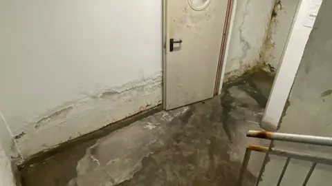 Parking Constitución