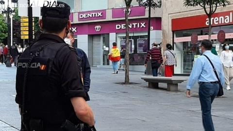 Imagen de una intervención anterior de la Policía Nacional en Salamanca. Foto de archivo vía Salamancartvaldia.es