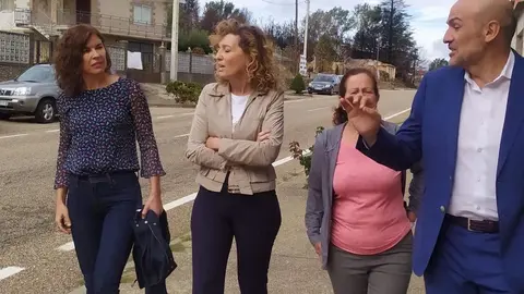 Foto Archivo- Visita directora general de vivienda y delegada territorial