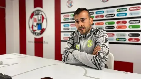 Yago Iglesias en rueda de prensa.