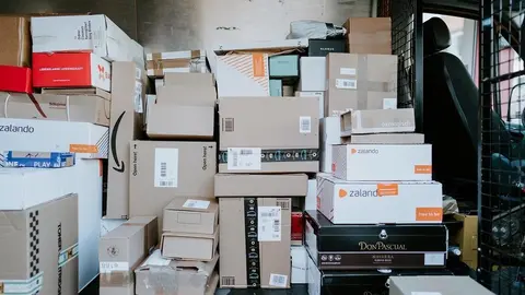 Reparto paquetería. Fotografía de archivo