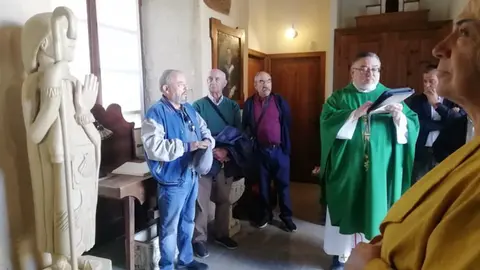 La nueva talla de Santiago Apostol donada al Monasterio de Santa Marta de Tera