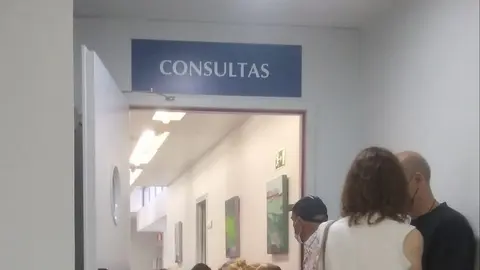 Pacientes en una consulta