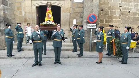 Desfile de la Guardia Civil en Fermoselle