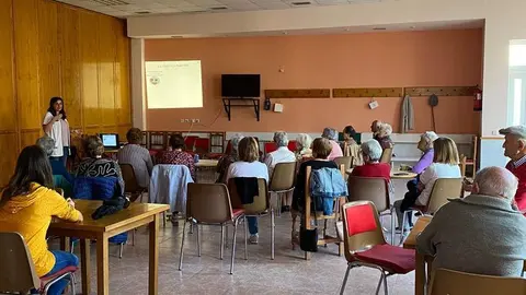 Charlas formativas en Vezdemarbán