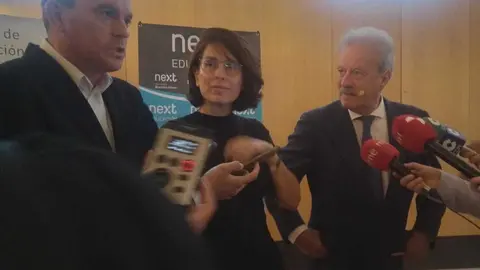 Requejo atiende a los medios antes de la jornada en el Teatro Ramos Carrión