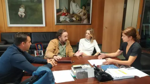 La delegada territorial se reúne con los empresarios de Zamora10