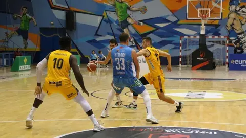 CB Zamora ante el Ponferrada. Foto archivo