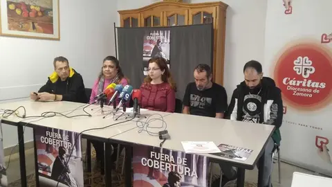 Fuera de cobertura la campaña de Cáritas para conectar con las personas sin hogar