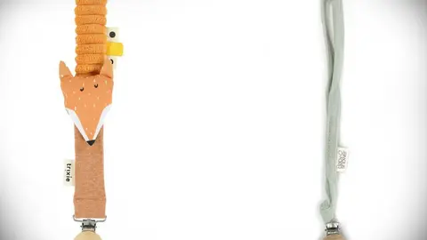 A la izquierda la cadena Mr. Fox de la marca Trixie, a la derecha el modelo Salvia Powder de la marca Baby Shower vía FACUA.org