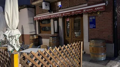 Exterior del Bar Montecarlo de Toro.