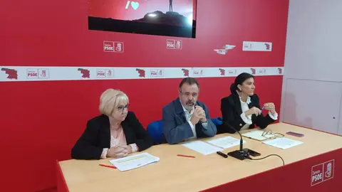 Los procuradores socialistas José Ignacio Martín Benito e Inmaculada García Rioja