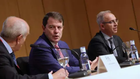 Mañueco, en la clausura del III Congreso sobre el Libro Blanco de Salamanca