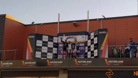 Carlos Blanco sube al podio