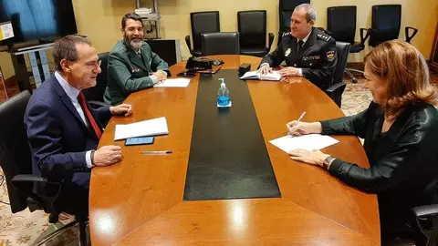 Reunión del subdelegado con las FCSE