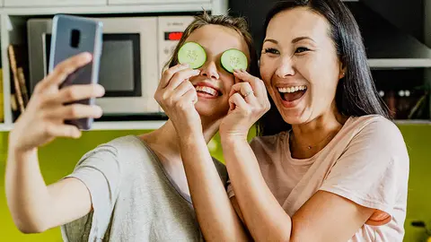 Retos virales redes sociales