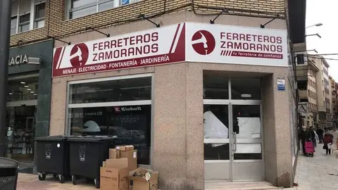 Nueva ferretería en la zona centro