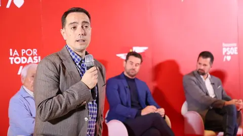 Luciano Huerga durante su participación en el III Foro de Política Municipal de Benavente