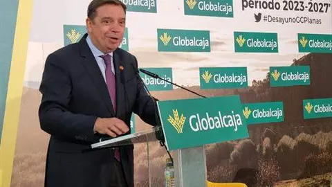 El ministro de Agricultura, Pesca y Alimentación, Luis Planas, en el desayuno informativo de Globalcaja, en el Casino Primitivo de Albacete.