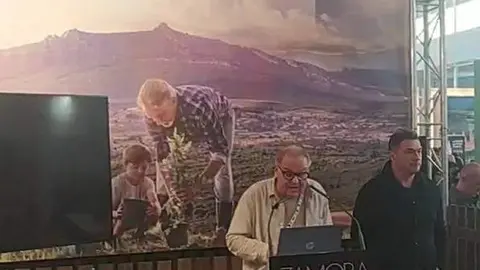 El concejal de Turismo en INTUR