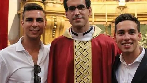 Luis Salvador, a la derecha