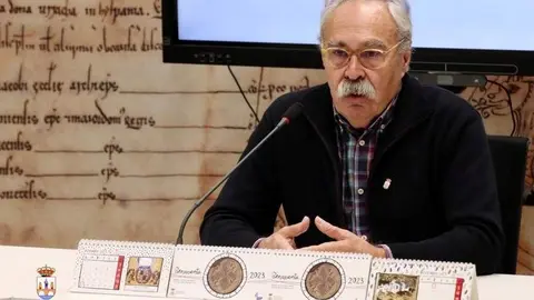 El concejal de Turismo de Benavente presenta los calendarios