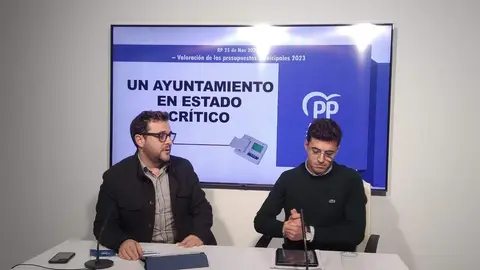 El portavoz y el viceportavoz del Grupo Popular en el Ayuntamiento de Zamora, Víctor López de la Parte y David Ángel Hernández Bernal